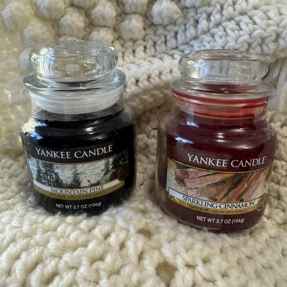 Yankee Candle Sparkling Cinnamon & Mountain Pine Scented Candles 3.7ozx2